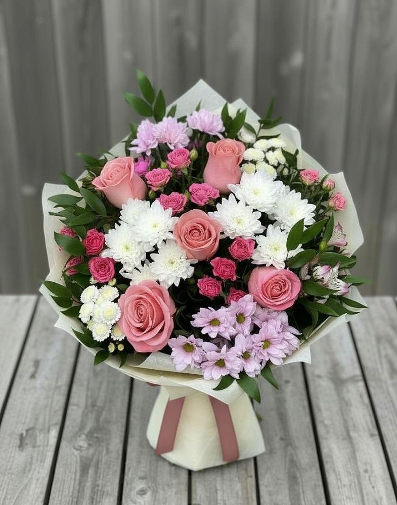 Букет цветов из: Альстромерии, Гвоздики, Розы и Хризантемы в Александроневской