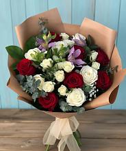 Букет цветов из:  Розы и Альстромерии в Александроневской