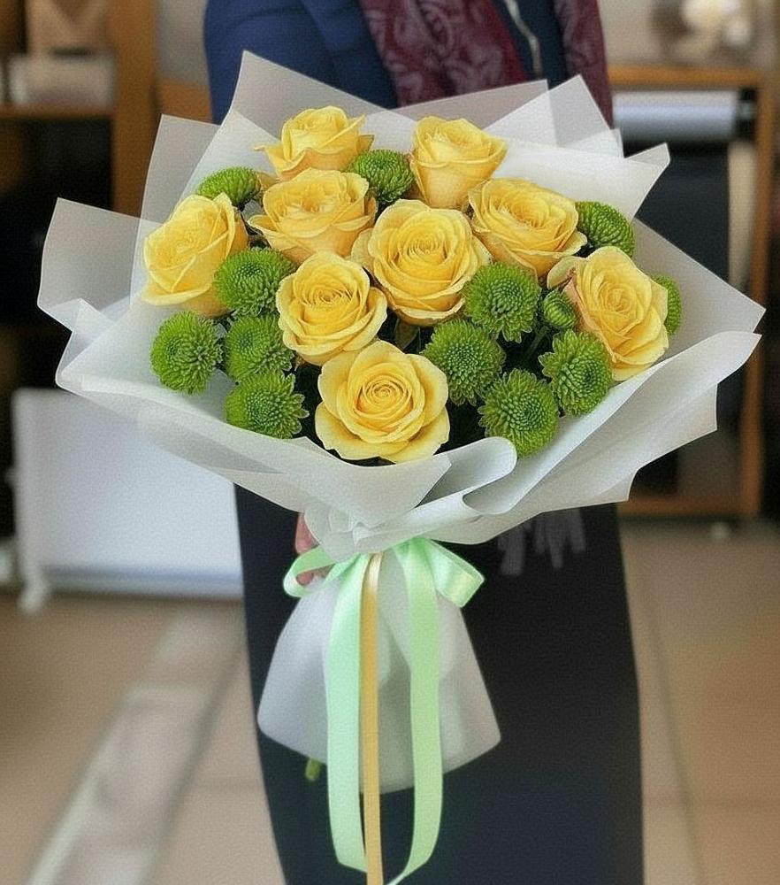 Букет цветов из: Хризантемы и Розы в Александроневской