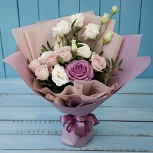 Букет цветов из:  Розы и Лизиантусы в Александроневской