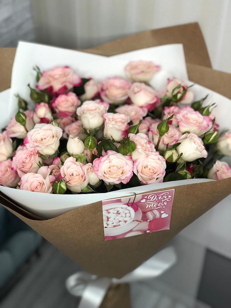 Букет цветов из: Розы в Александроневской