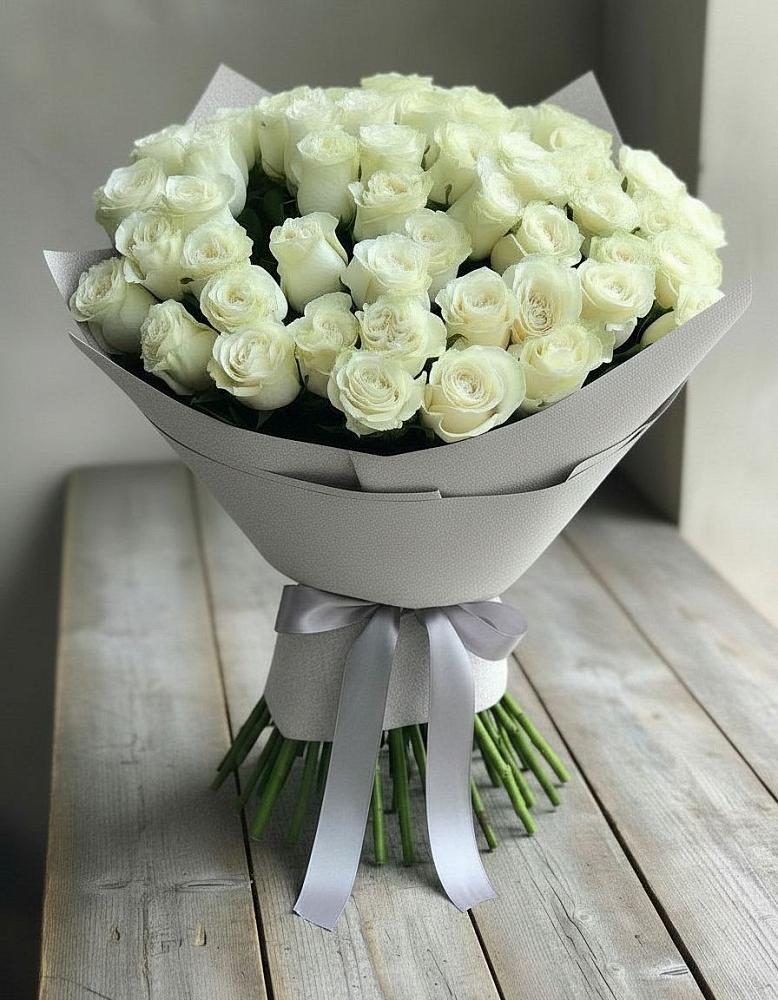 Букет 35 Белых роз в Александроневской