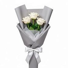 Букет 3 белые розы в Александроневской