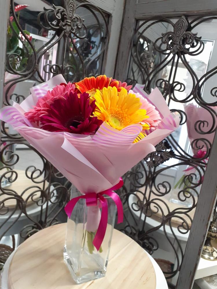 Букет цветов из: Герберы в Александроневской