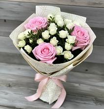 Букет цветов из:  Розы в Александроневской