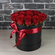 Цветочная композиция из Розы в шляпной коробке в Александроневской