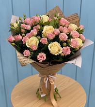 Букет цветов из:  Розы в Александроневской