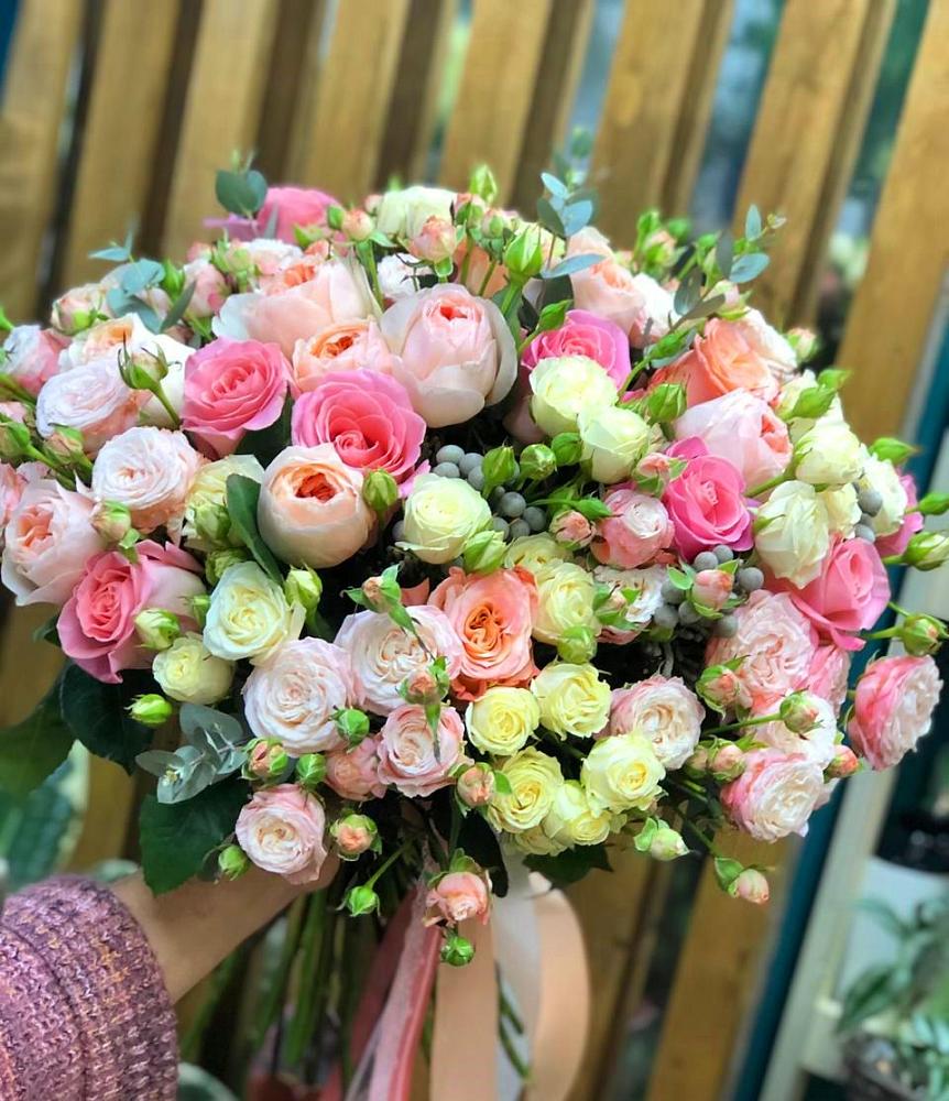 Букет цветов из: Розы в Александроневской