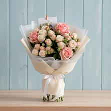 Букет цветов из:  Розы в Александроневской