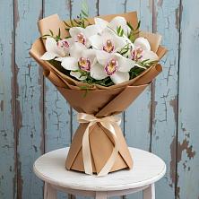 Букет цветов из:  Орхидеи и Розы в Александроневской